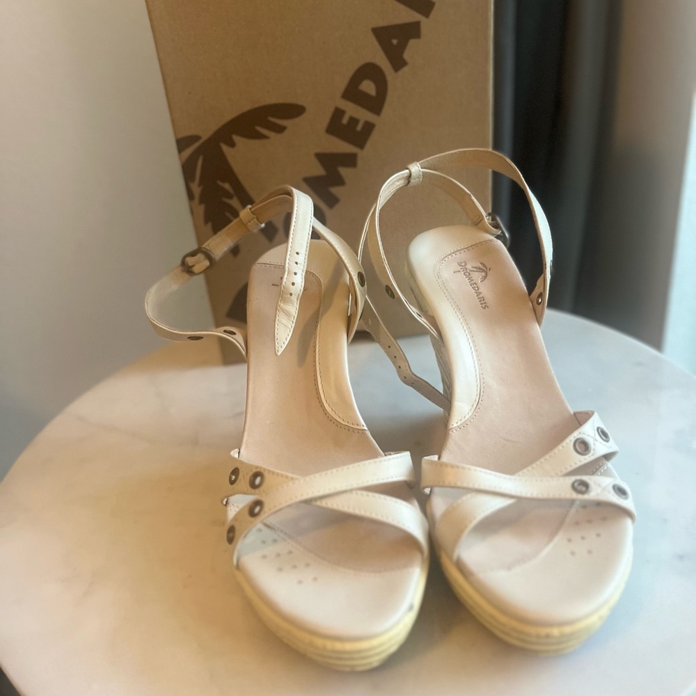 NEW in box Dromedaris Wedge strappy Sandals size 38